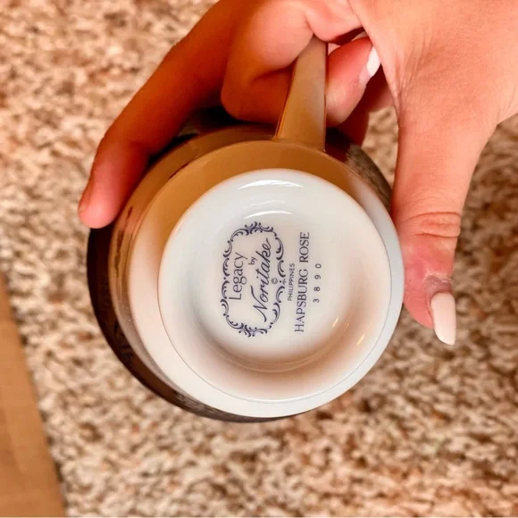 Noritake - Hapsburg Rose - Picture 3 of 11